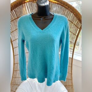 Charter Club Luxury 100% Cashmere Blue Long Sleeve V Neck Sweater Size M